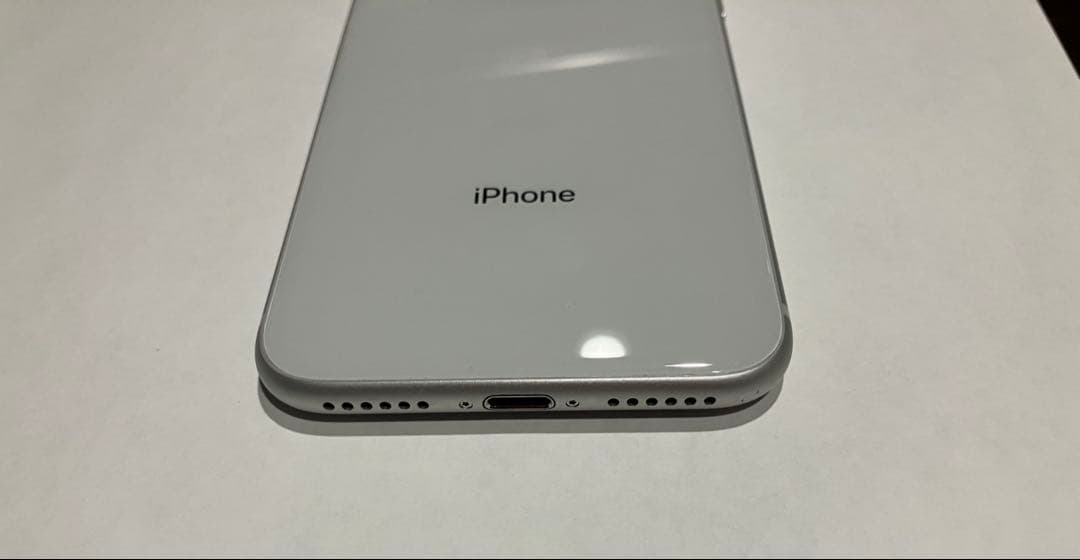 Apple iPhone 8 128GB本体