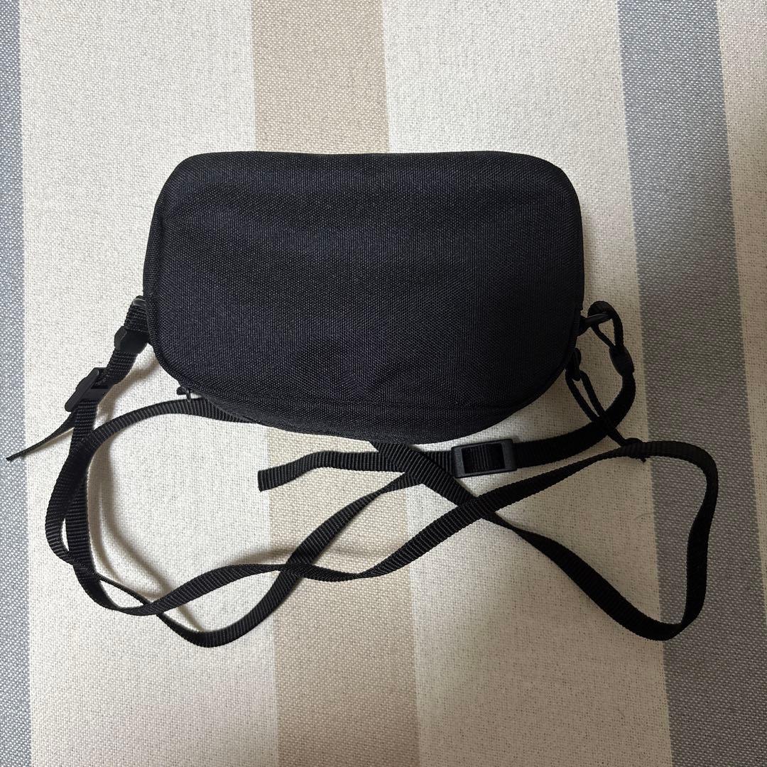 Nikon coolpix P7000 本体と付属品