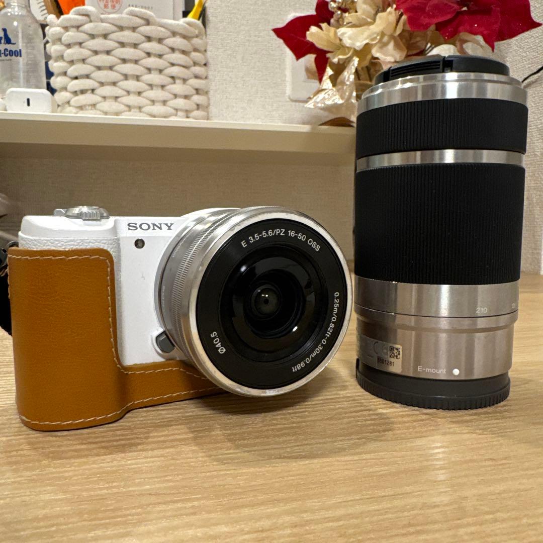 SONY α5100 ダブルズームキット（ILCE-5100Y）ホワイト