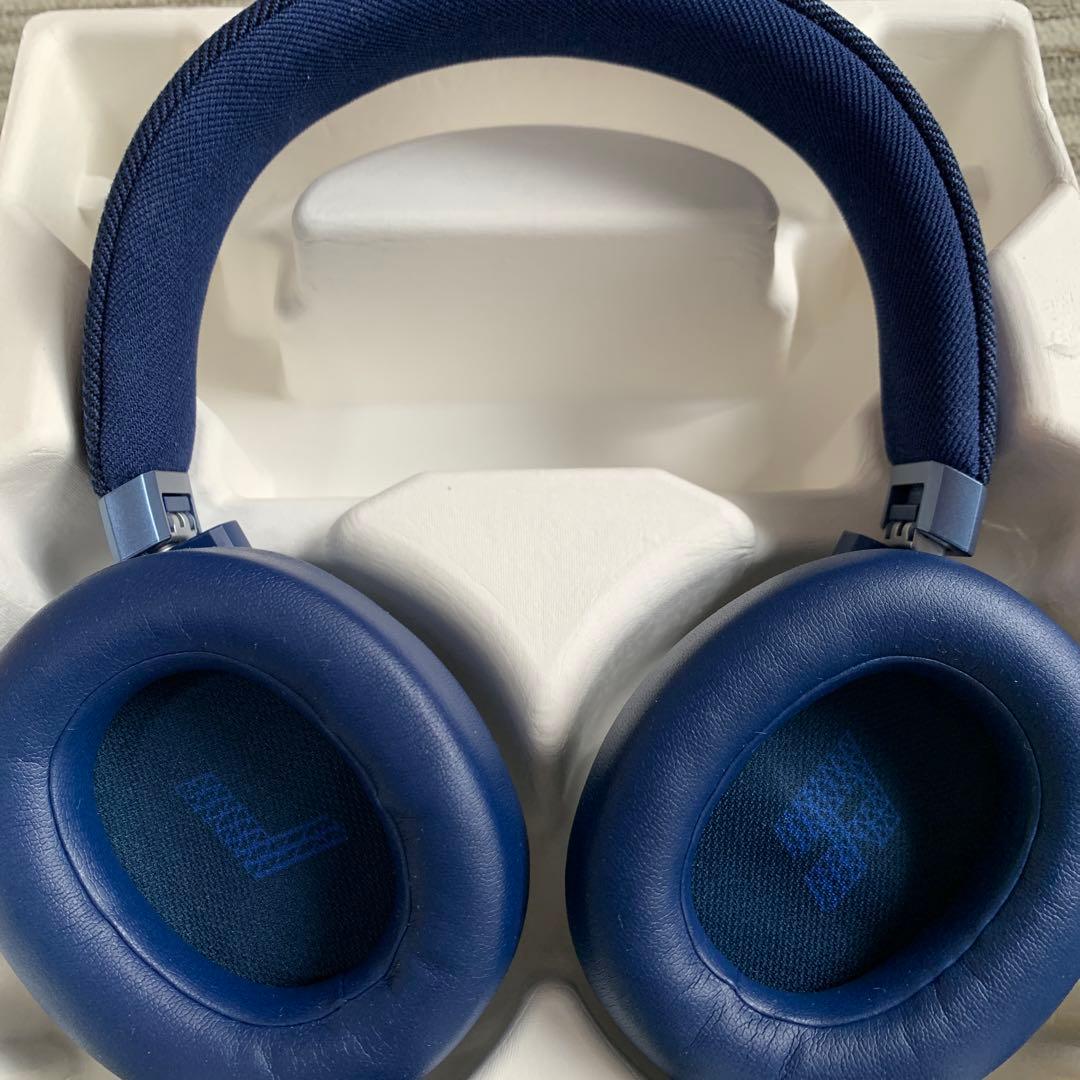 ☆美品☆JBL ワイヤレスヘッドホン LIVE770 NC