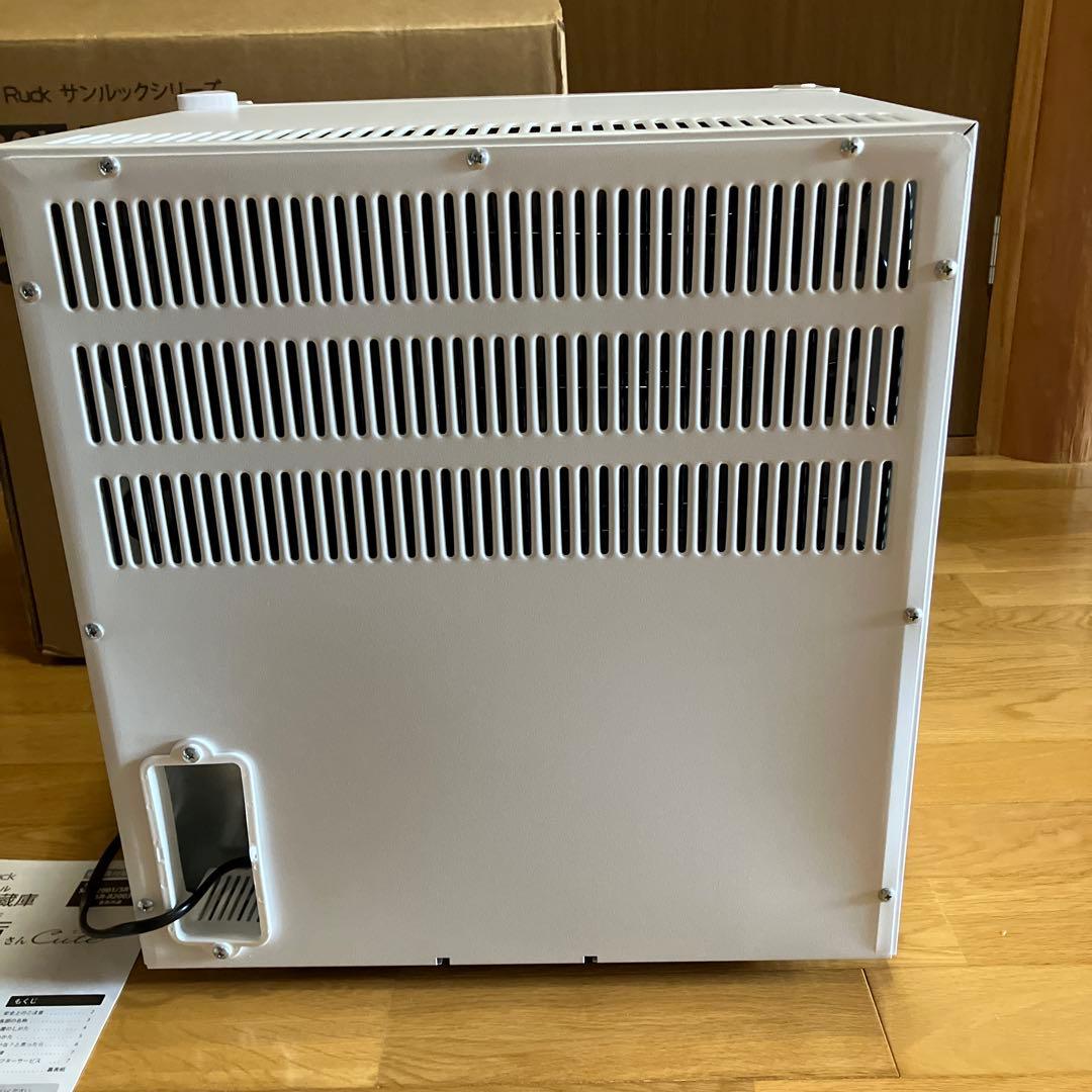 電子冷蔵庫20L SUNRUCK サンルック　SR-R2003W