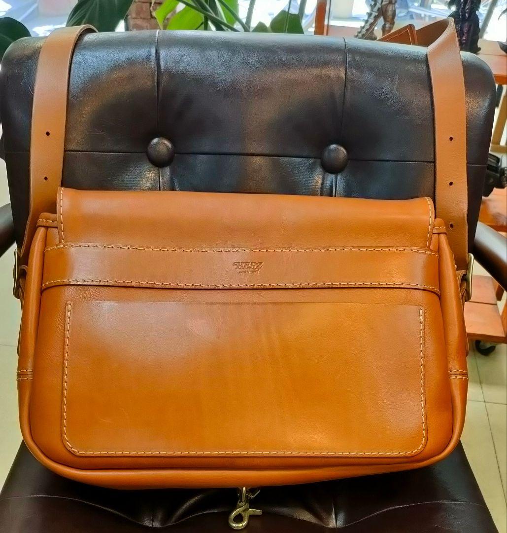 最終価格〜HERZ メッセンジャーバッグ (美品)