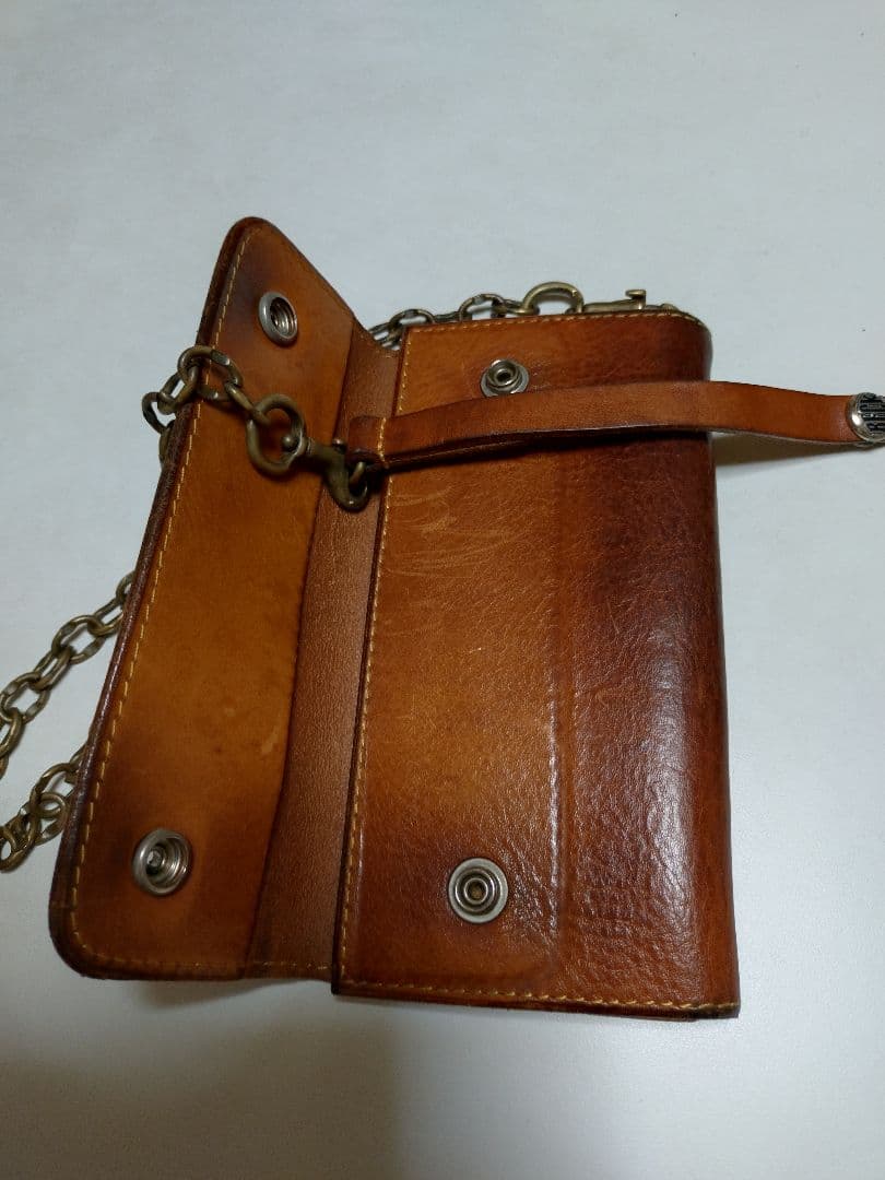 晴れる日　トイズマッコイ　レザー長財布 チェーンストラップ付き