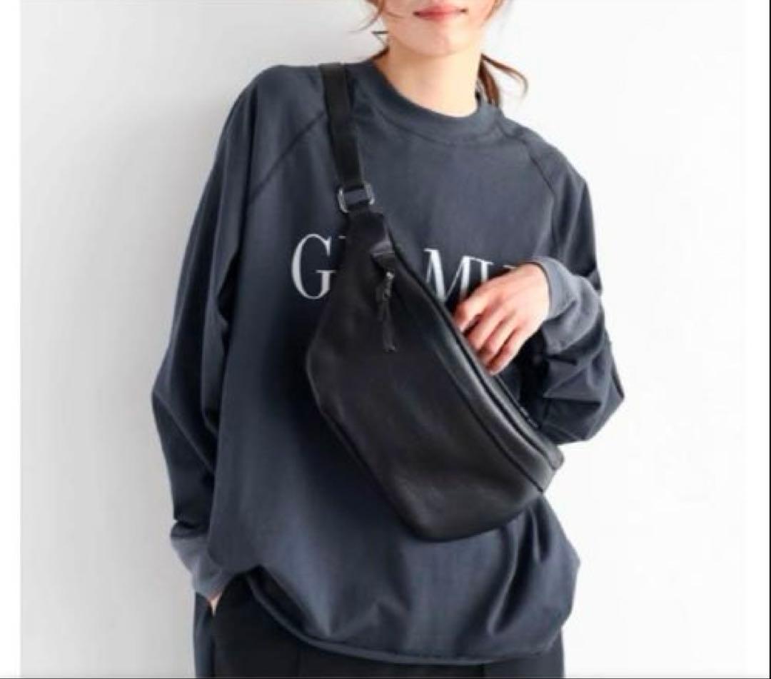 【匿名配送】nouer ヌエール 黒 牛革 ボディバッグ 2way シボ革 人気