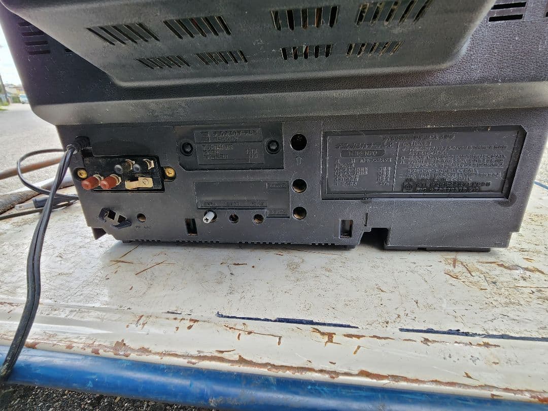 ナショナルカラーテレビ　レトロ　　ジャンク　TH14-N20画面保護ガラス付赤色