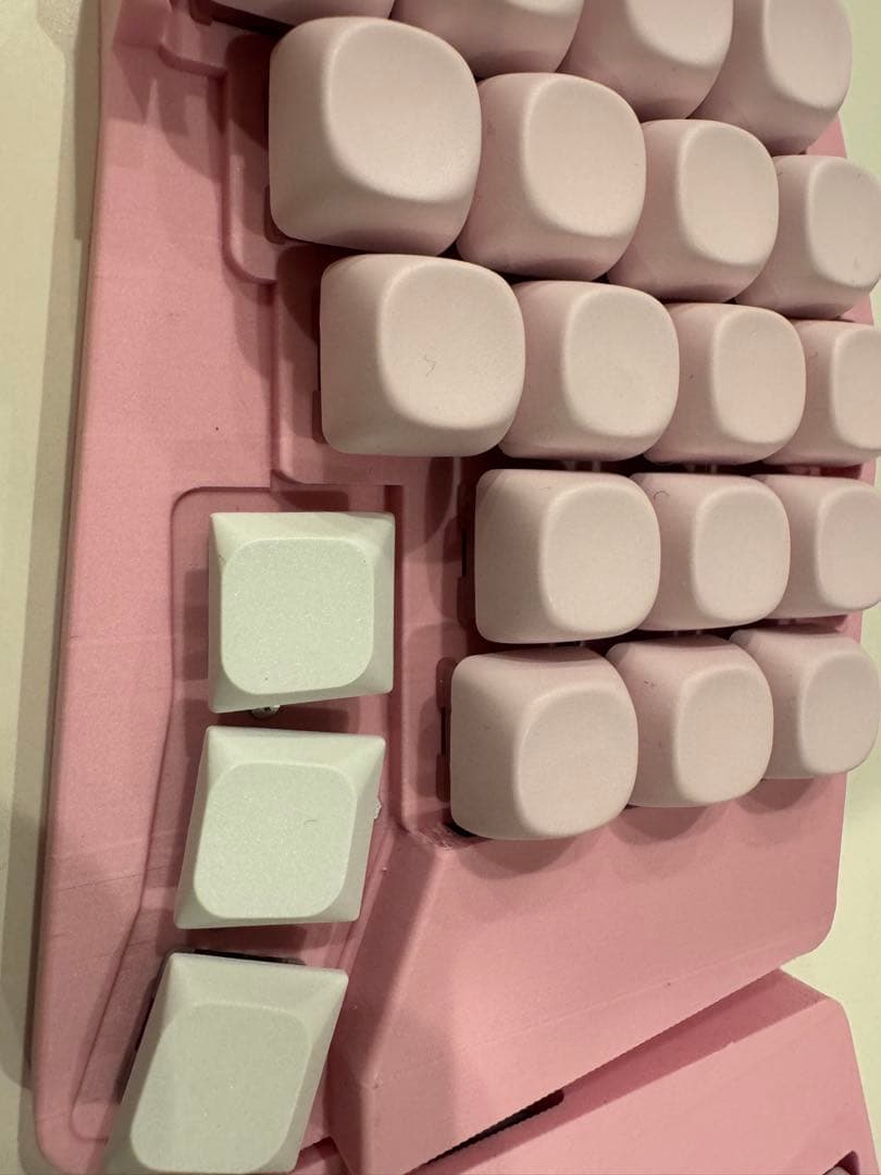 や*と様 【新品】keyball39 ピンク　フルフェイスケース　完成品 付属品