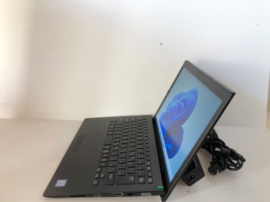 VAIO VGPG11C11N メモリ16GB Windows11 office
