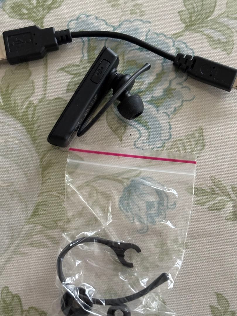 ワイヤレスイヤホン