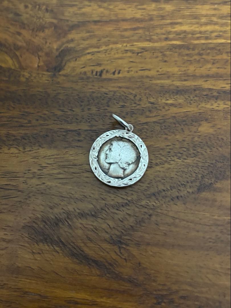 maxi マキシ　マーキュリーダイム　トップ