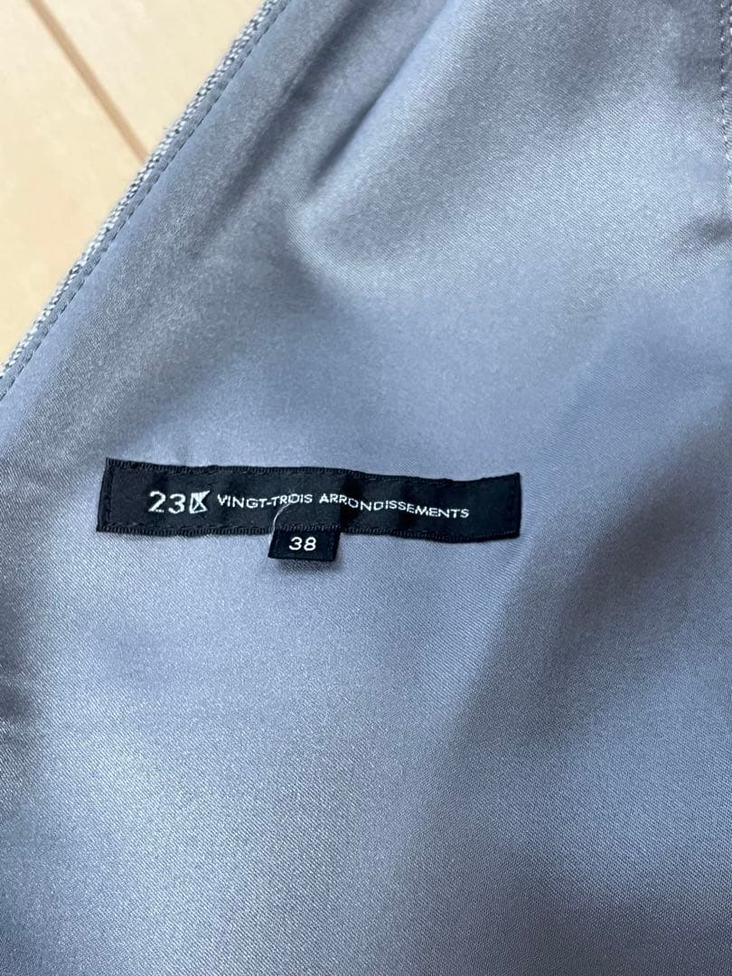 【23区】深Vネック ジャンパースカート｜大人上品｜定価33,000円【美品】