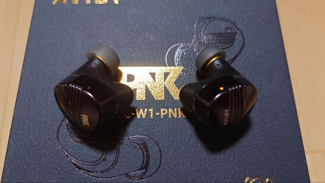 【ちびらぶ】AVIOT TE-W1-PNK　ピヤホン8