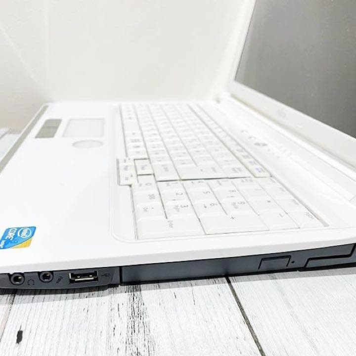 【限定1台】カメラ付き/大容量640GB/i3/最新Win10/富士通ノートPC