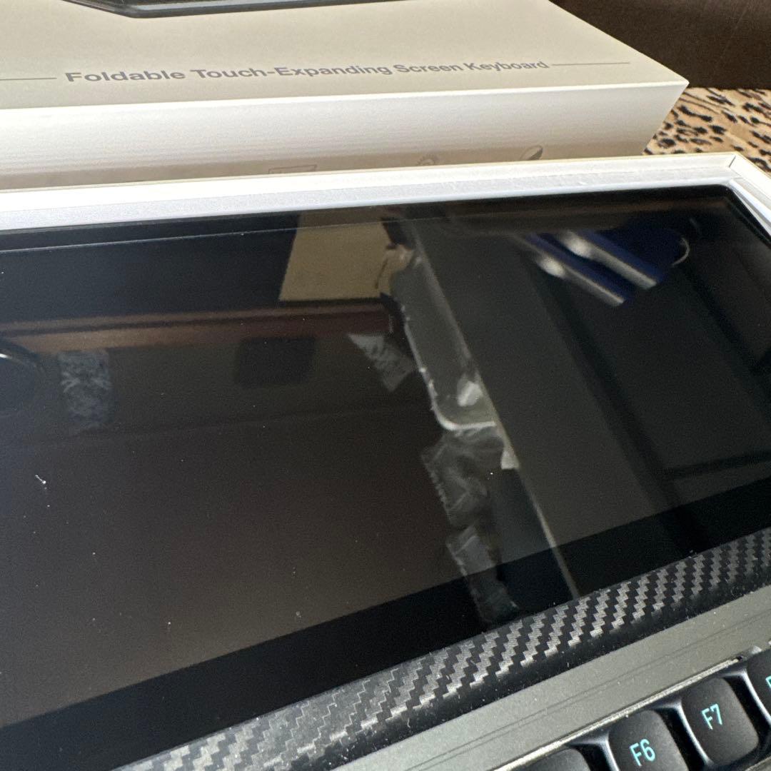 Kwumsy K3 折りたたみ式キーボード　モニター付き