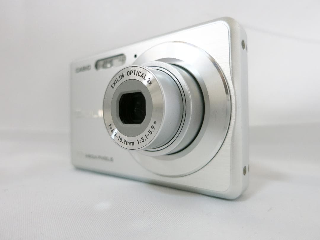 CASIO EXILIM コンパクトデジタルカメラ EX-Z77 シルバー