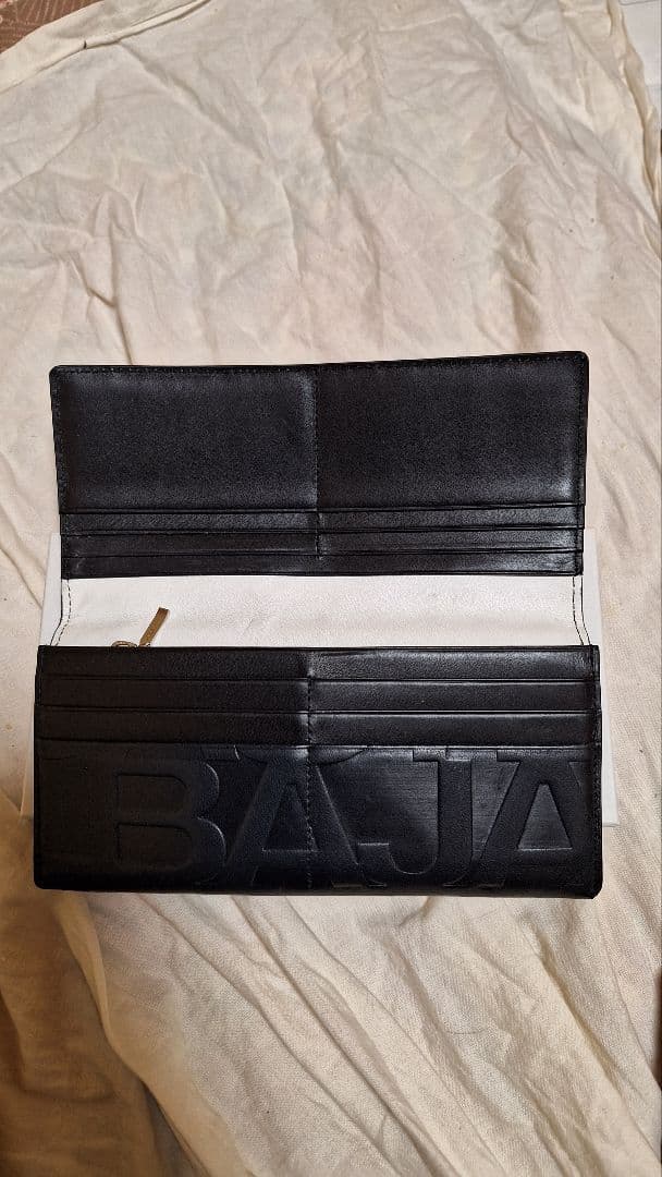 新品未使用カステルバジャック長財布 おまけ中古カステルバジャック長財布