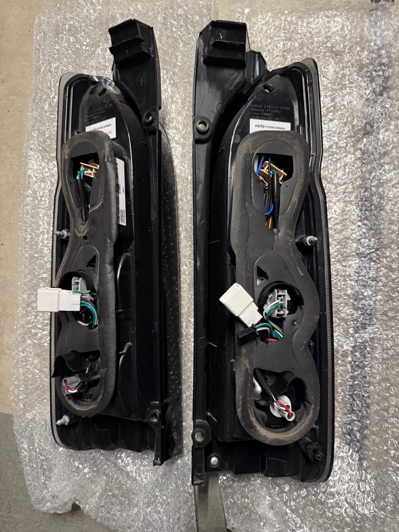 FLEX ハイエース　LEDテールランプ　煌