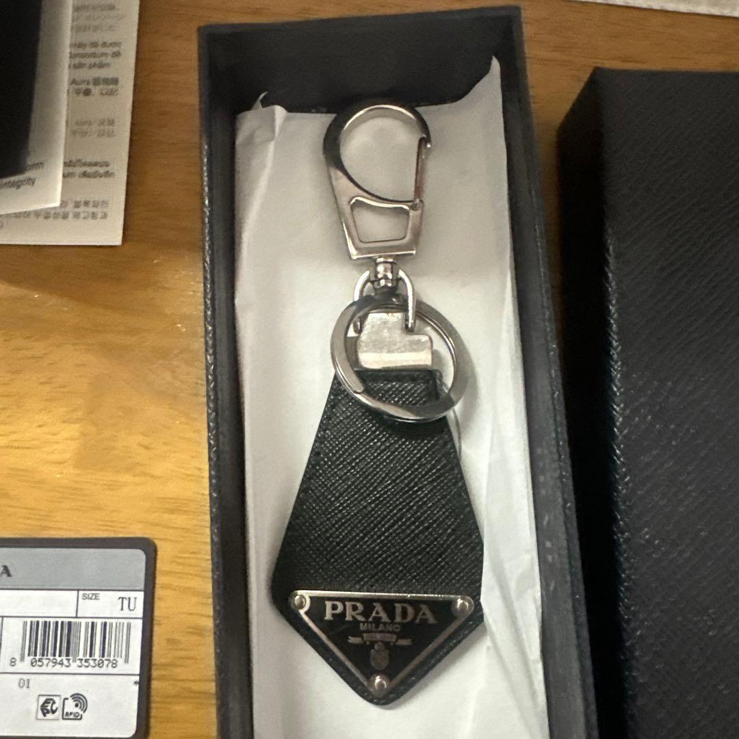 PRADA PORTACHIAVI PELLE キーホルダー