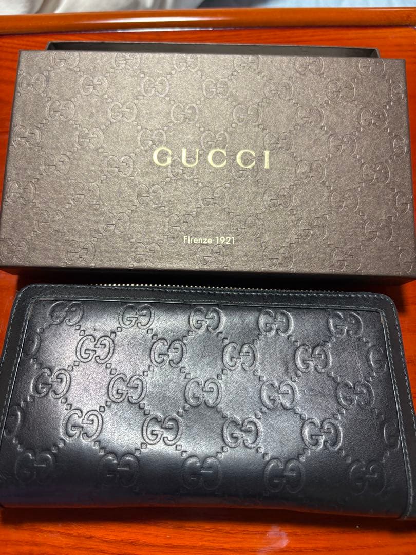 GUCCI 長財布　グッチ　百貨店購入　レディース　メンズ　ファスナー