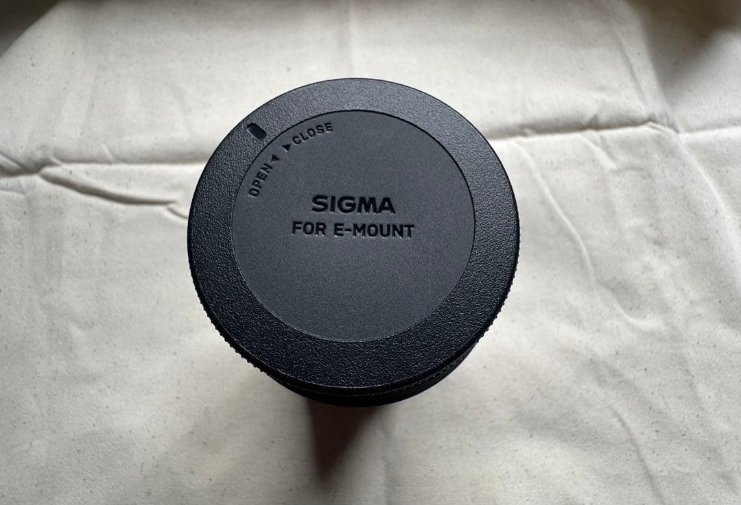 SIGMA 28-70mm F2.8 DG DN (おまけ付き)