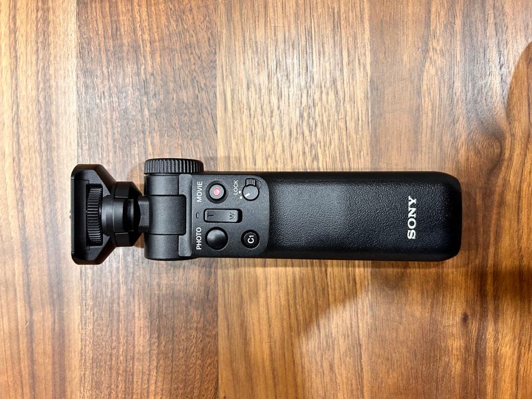 【v-logカメラ】SONY ZV-1 ホワイト デジタルカメラ＋グリップ