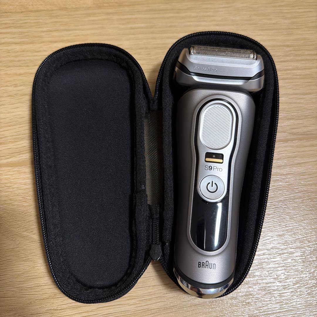 Braun Series 9 Pro メンズ電気シェーバー 替え刃付き