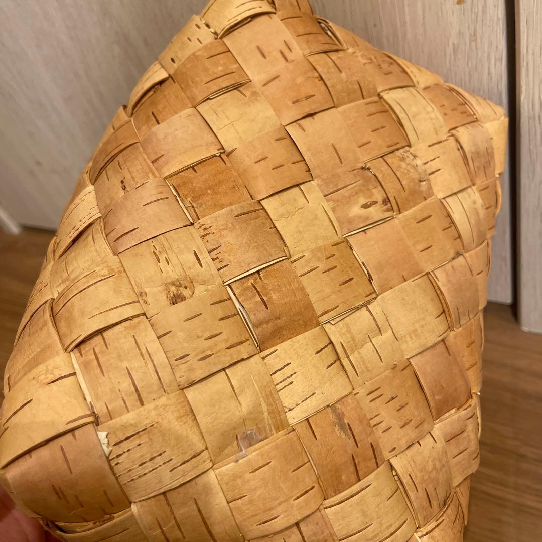 ロシア作家様引退！！の希少価値の白樺かご