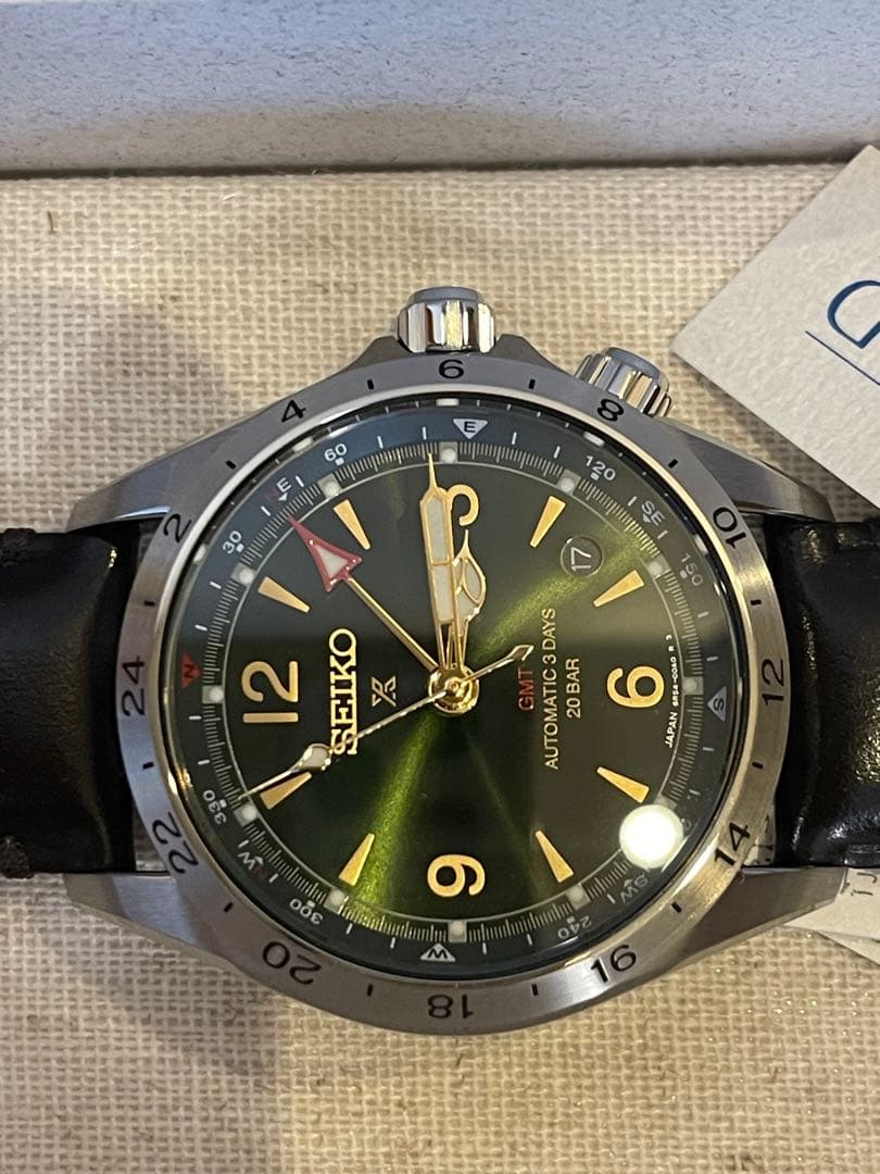 時計 SEIKO SBEJ005