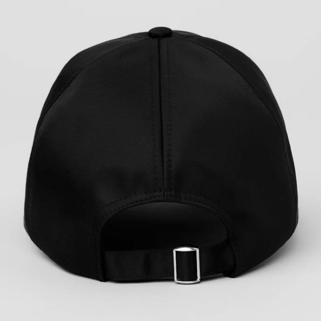 alo サテン Off-Duty キャップ