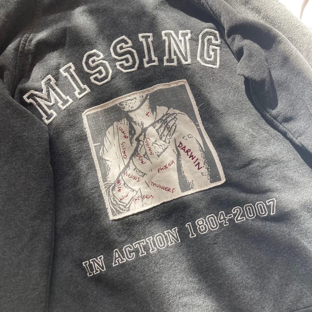 極希少　ラフバイラフシモンズ　ジップパーカー　Missing　ワッペン　灰色　S
