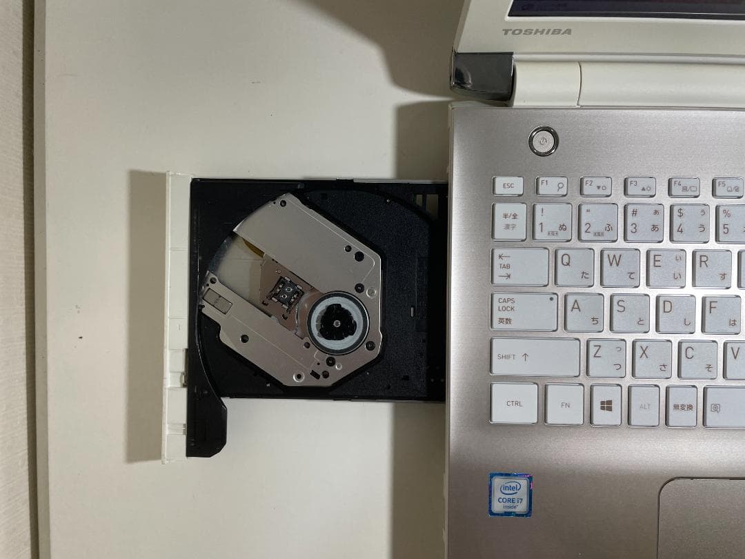 第7世代DynabookT75/DGD i7-7500U SSD512GM16G