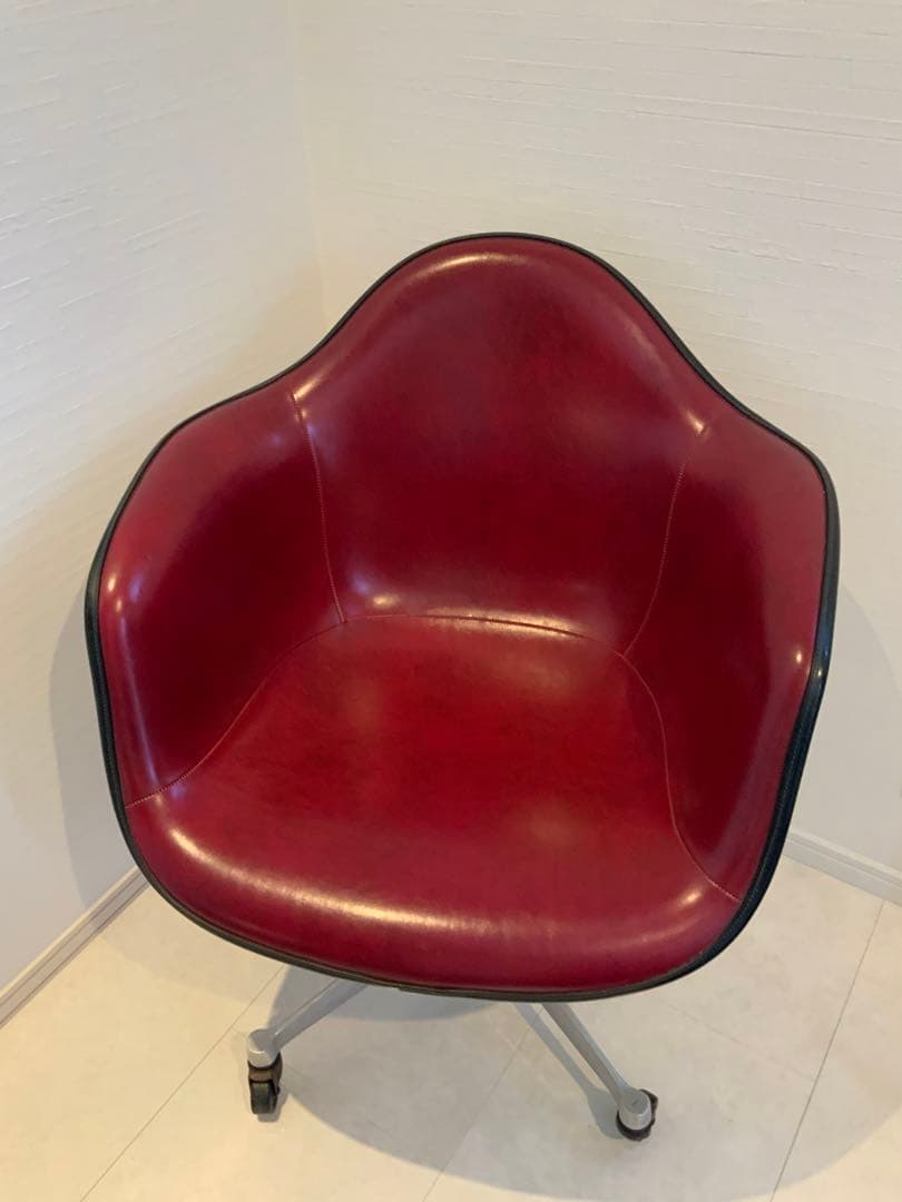 ハーマンミラー　アームシェルチェア　イームズ　キャスターベース