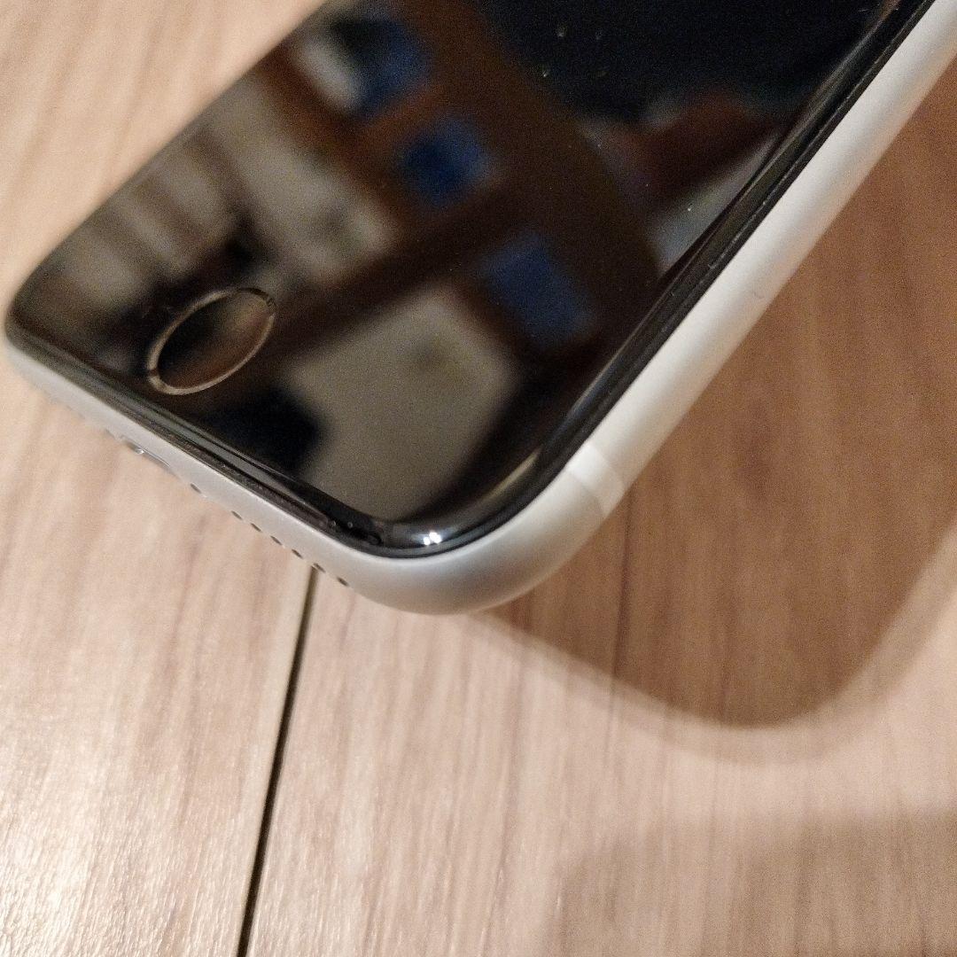 iPhone SE(第2世代 ) White 128GB 本体のみ