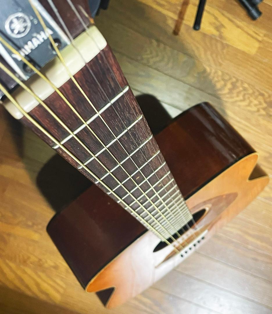 ★HT　ヤマハFG140赤ラベル 低弦高調整済み　試聴動画有り