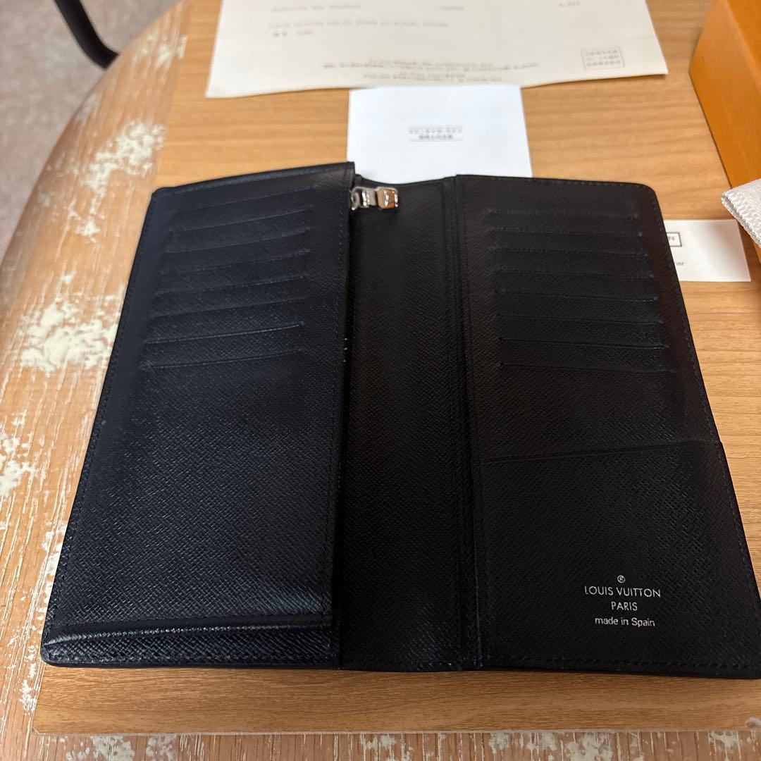 ルイヴィトン シュプリーム コラボ ポルトフォイユ ブラッザ 長財布 黒 エピ