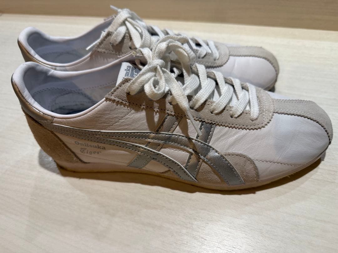 Onitsuka Tiger ホワイトスニーカー
