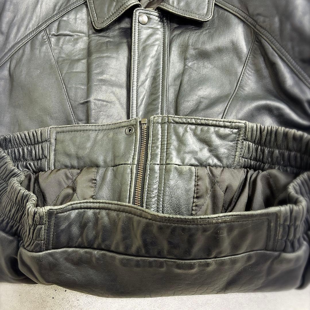 【美品】A-2型 黒 ボンバージャケット L 短丈 キルティング　ラムレザー