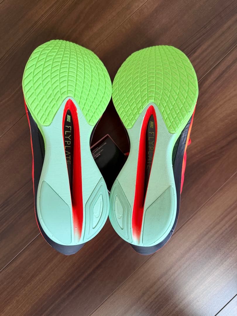 ナイキヴェイパーフライ4新品　27.0センチ