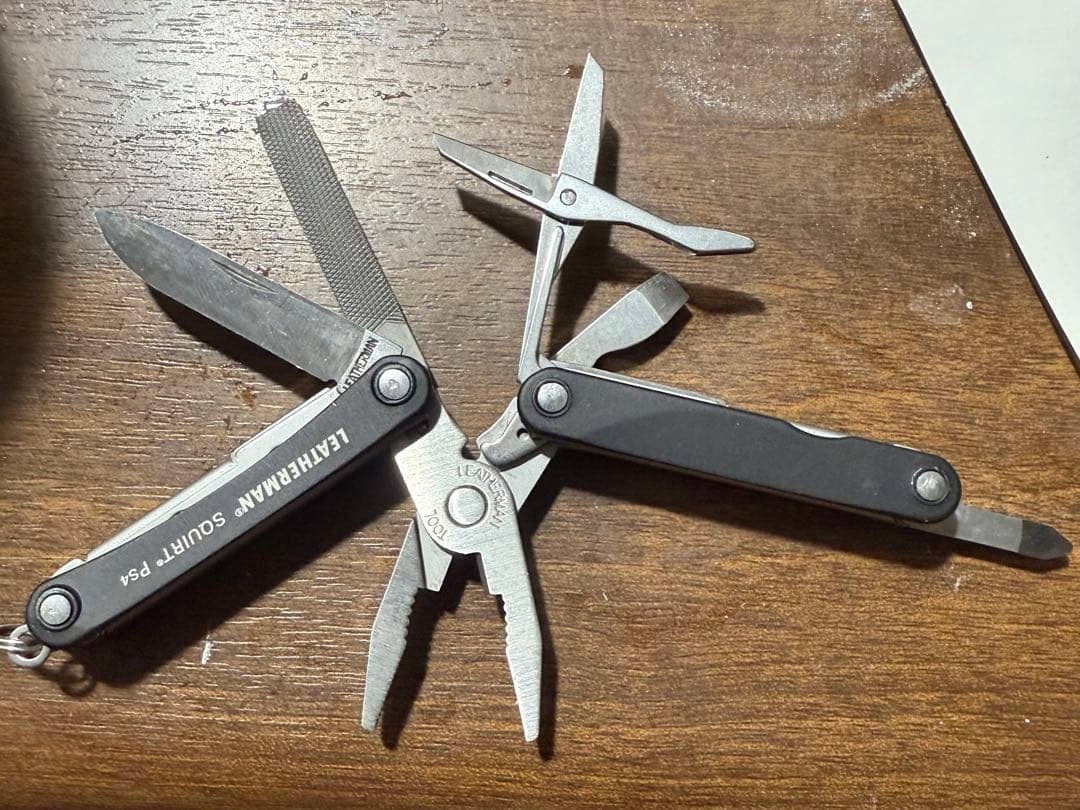 小物 Supreme/Leatherman Squirt PS4 Multitool