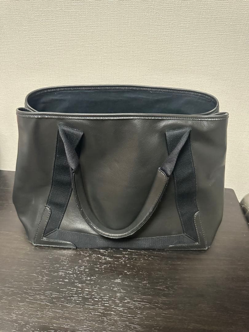 【 BALENCIAGA】バレンシアガ レザー トート バッグ ブラック