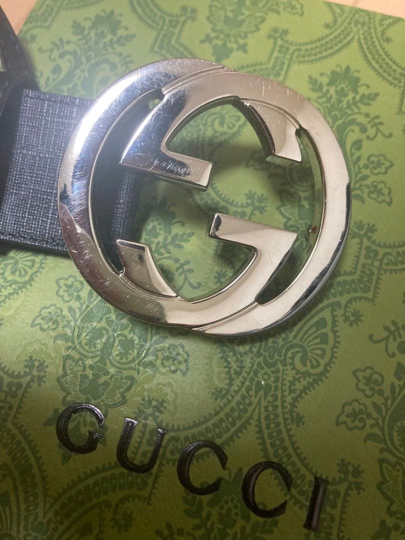 GUCCI ダークグレー レザーベルト