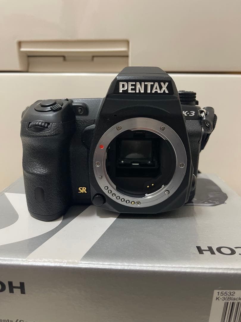 PENTAX K-3 デジタル一眼レフカメラ 本体　シャッター数少なめ