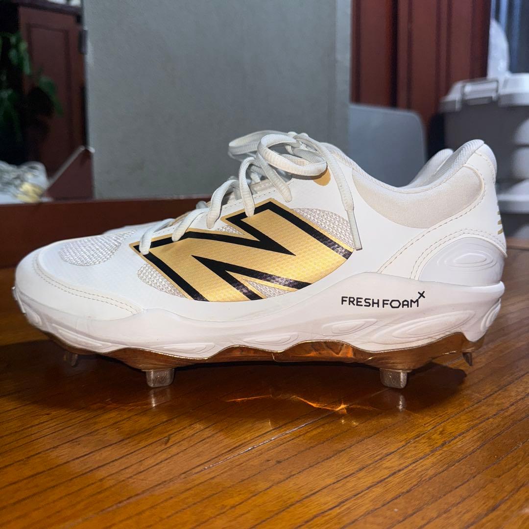 New Balance Fresh Foam 野球用スパイク