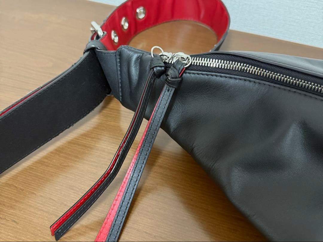 VivienneWestwood ボディバッグ　PUNK レザー