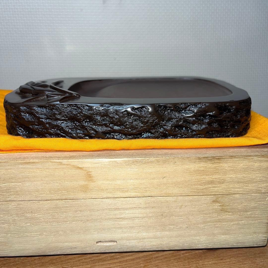 ⭕️赤間硯　蘭文研　伝統工芸士　下井唯石　新品美品　1.2kg超　共桐箱