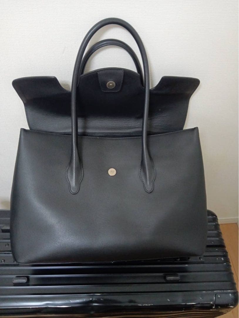 【FARO 】ブラック レザー　フラップトートバッグ