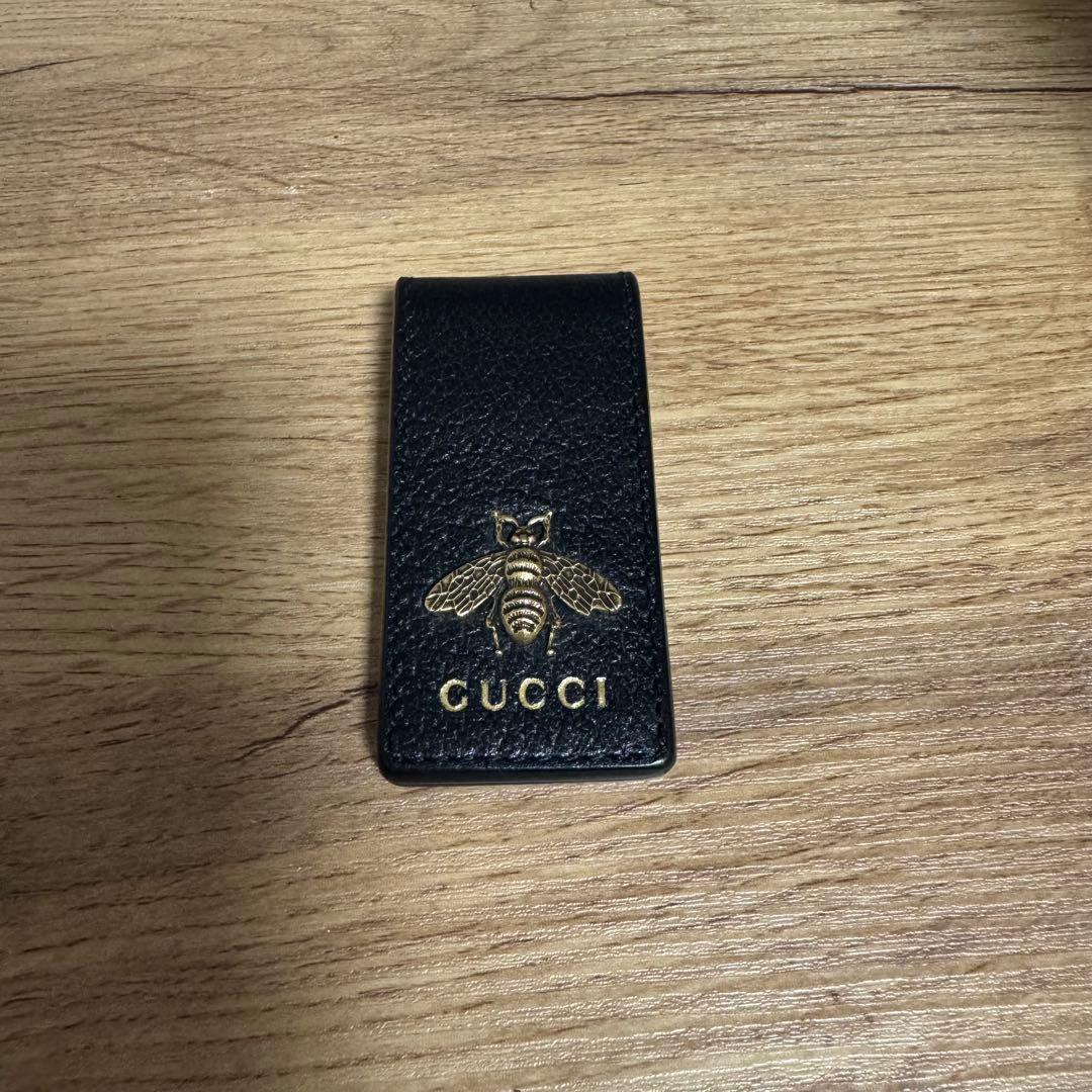 【美品】GUCCI マネークリップ　蜂