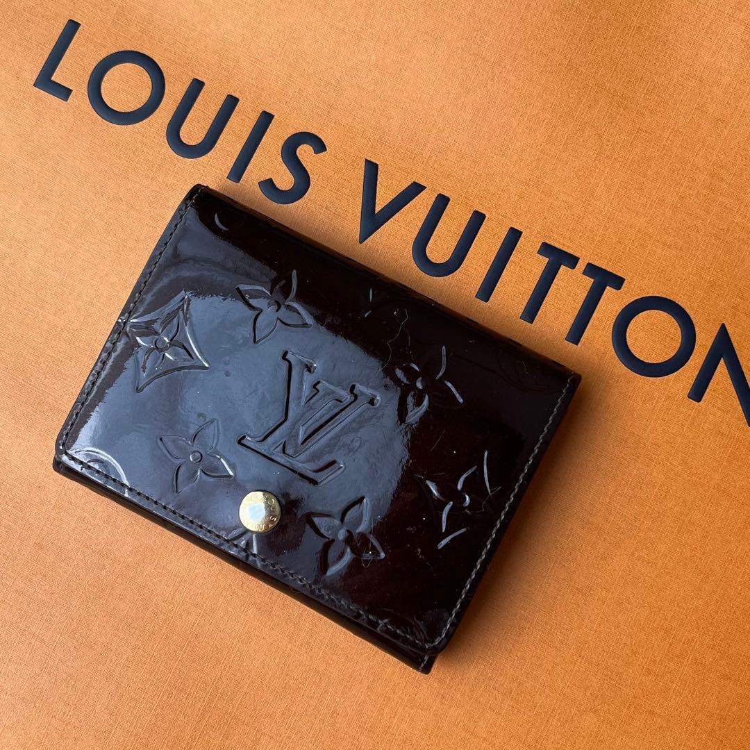 ルイヴィトン 名刺入れ アンヴェロップ ヴェルニ アマラント モノグラム