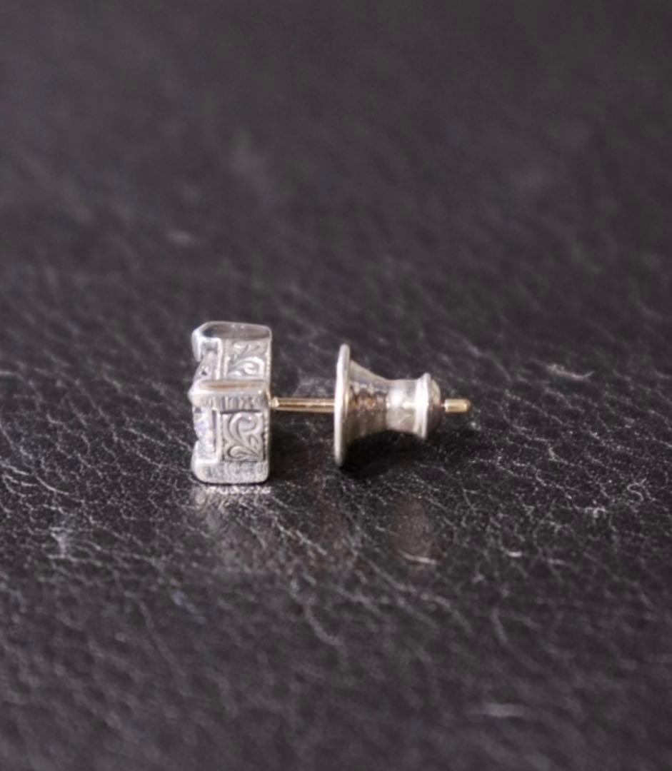 （両耳）ANTIDOTE BUYERS CLUB ピアス2個セット