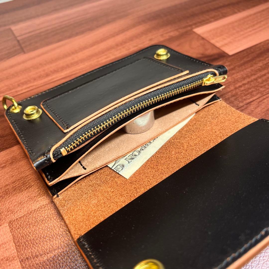 【トラッカーウォレット ミドル3層】ブラック 茶芯 ゴールド