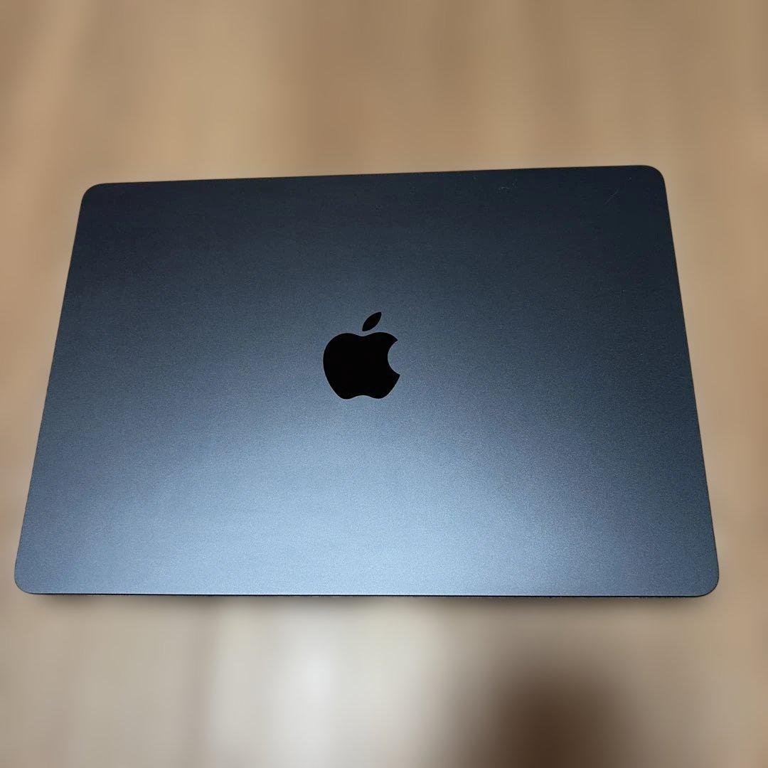 Macbook air　M2 16GB 512GB　ミッドナイト